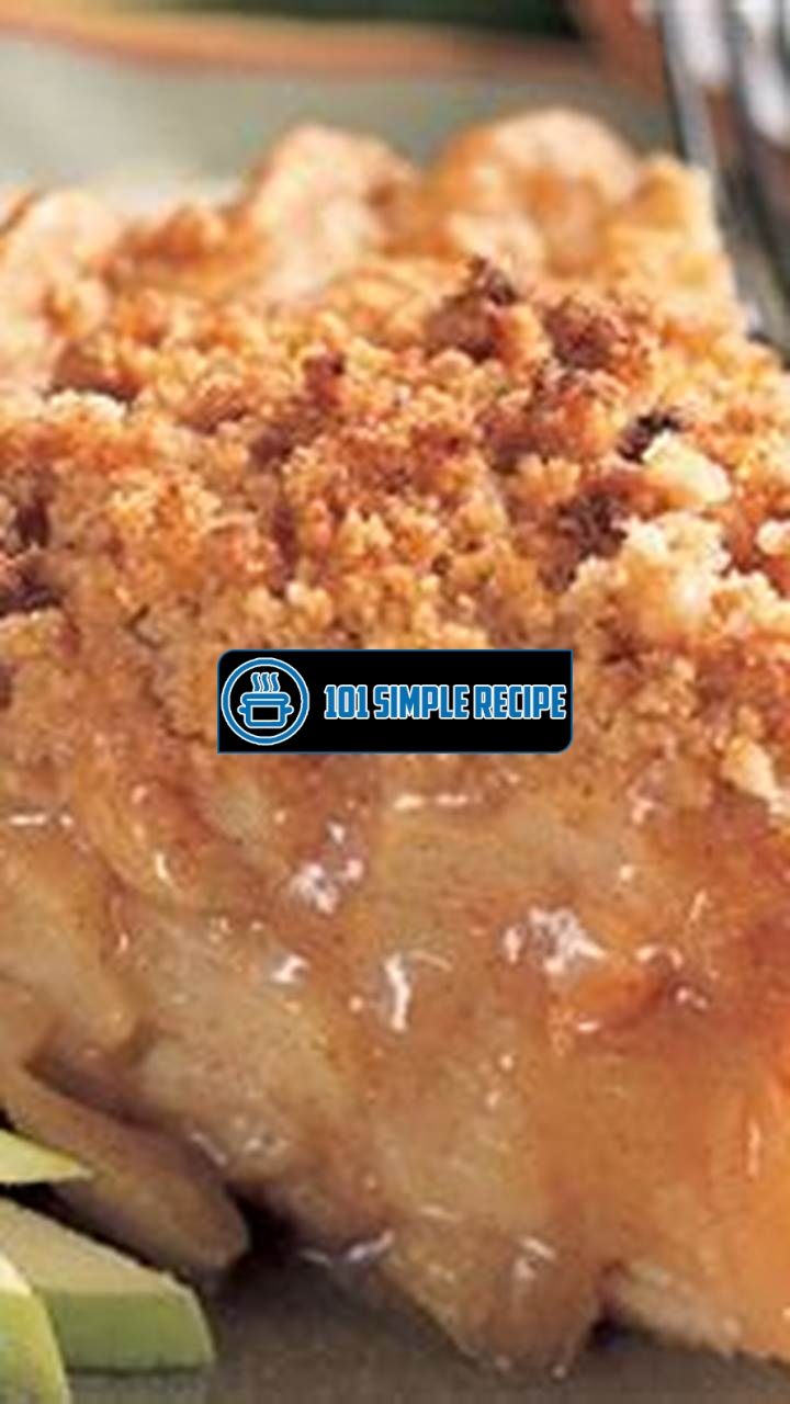 Discover Paula Deen's Irresistible Apple Crumb Pie | 101 Simple Recipe