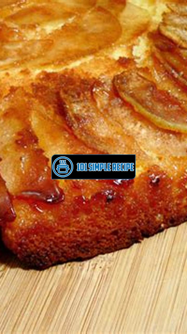 How to Make a Delicious Apple Upside Down Cake in a Cast Iron Skillet | 101 Simple Recipe