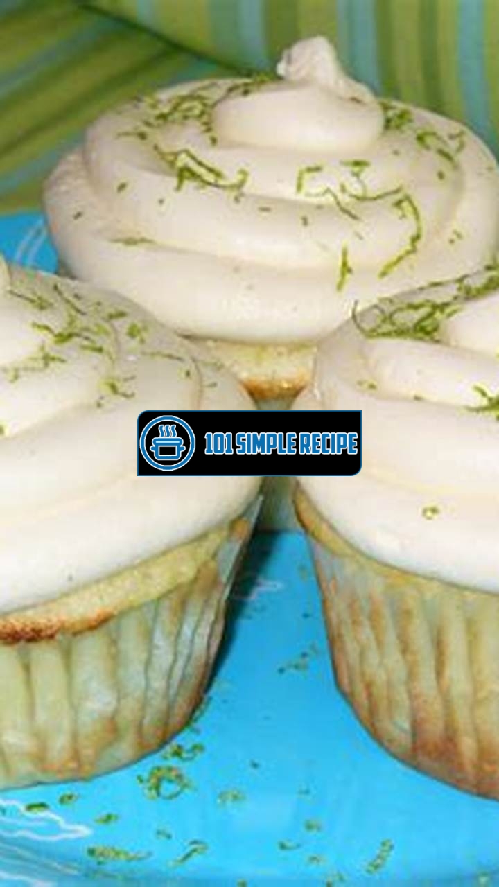 Delicious Key Lime Cupcakes by Paula Deen | 101 Simple Recipe
