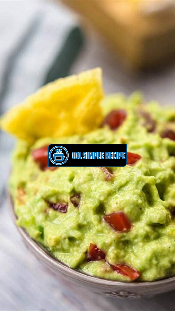 How to Make the Perfect Guacamole Dip with Sour Cream | 101 Simple Recipe