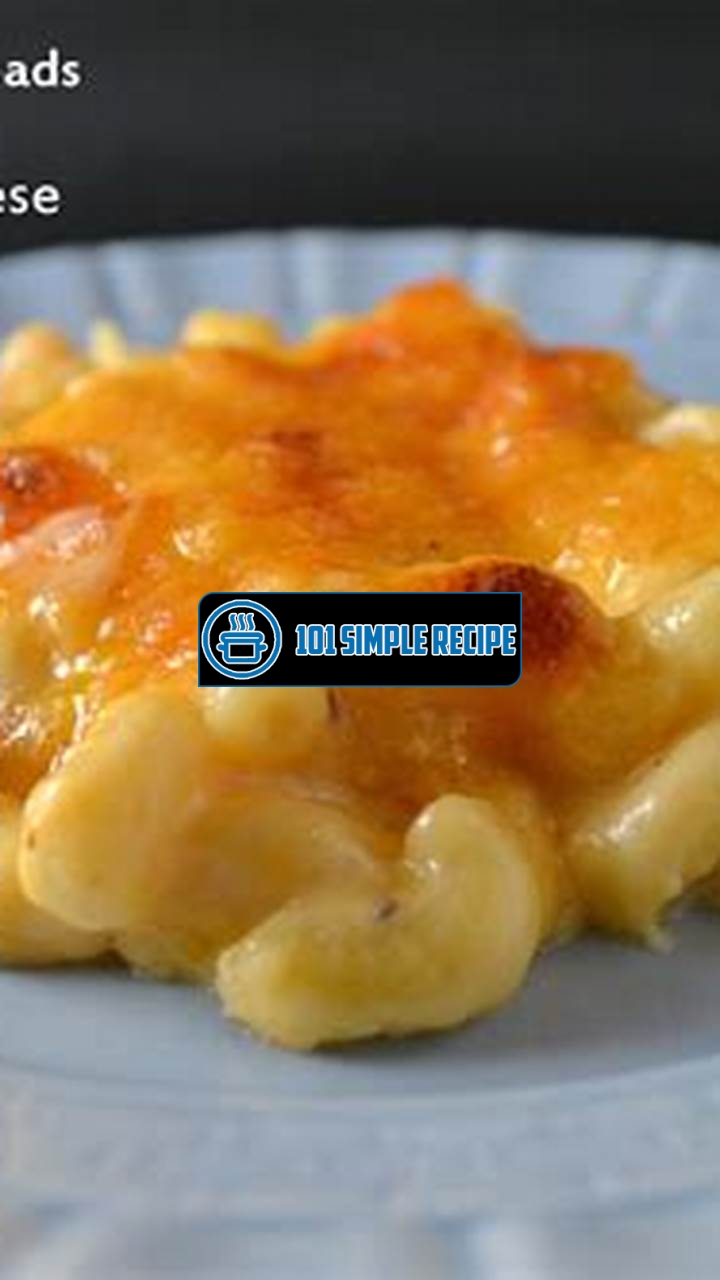 Velveeta Cheese Creamy Baked Mac and Cheese | 101 Simple Recipe
