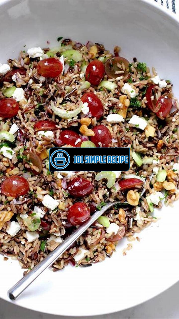 A Refreshing Wild Rice Salad Recipe with Grapes | 101 Simple Recipe